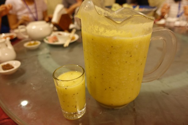 帝煲瓦罐煨湯館：(胖樺食記)宜蘭礁溪無菜單餐廳「帝煲瓦罐煨湯館」，宮廷式裝潢/16小時煲湯/神秘粽