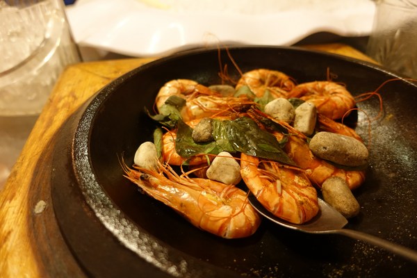 帝煲瓦罐煨湯館：(胖樺食記)宜蘭礁溪無菜單餐廳「帝煲瓦罐煨湯館」，宮廷式裝潢/16小時煲湯/神秘粽