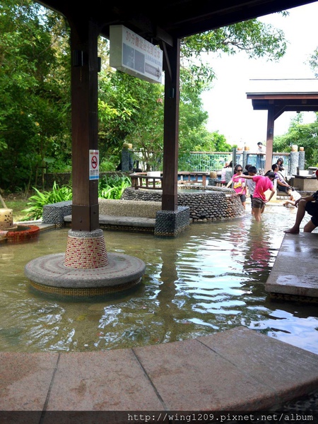 樂山溫泉拉麵(公園店)：［宜蘭小旅行］礁溪樂山溫泉拉麵二店。湯圍溝&礁溪溫泉公園