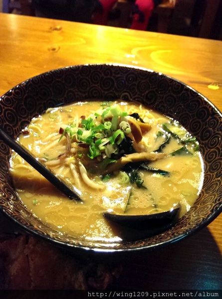 樂山溫泉拉麵(公園店)：［宜蘭小旅行］礁溪樂山溫泉拉麵二店。湯圍溝&礁溪溫泉公園