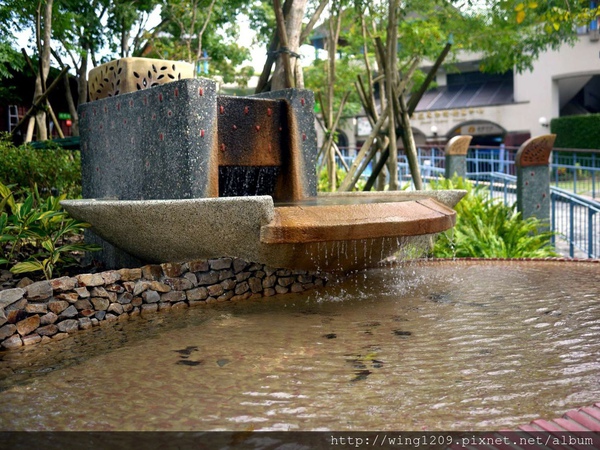 樂山溫泉拉麵(公園店)：［宜蘭小旅行］礁溪樂山溫泉拉麵二店。湯圍溝&礁溪溫泉公園