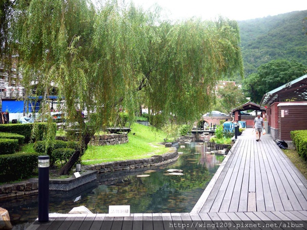 樂山溫泉拉麵(公園店)：［宜蘭小旅行］礁溪樂山溫泉拉麵二店。湯圍溝&礁溪溫泉公園