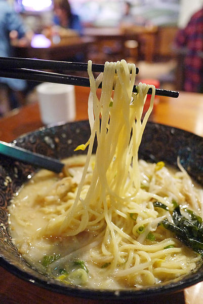 樂山溫泉拉麵:【宜蘭礁溪】樂山溫泉拉麵。泡腳拉麵