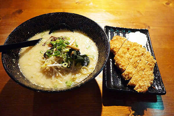 樂山溫泉拉麵:【宜蘭礁溪】樂山溫泉拉麵。泡腳拉麵