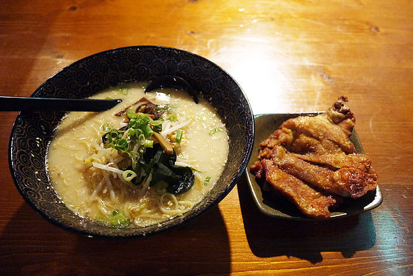 樂山溫泉拉麵:【宜蘭礁溪】樂山溫泉拉麵。泡腳拉麵