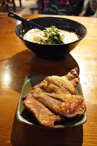 樂山溫泉拉麵:【宜蘭礁溪】樂山溫泉拉麵。泡腳拉麵