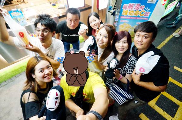 阿灶伯羊肉:羅東夜市超人氣排隊美食『阿灶伯羊肉』像豆花一般口感的臭豆腐