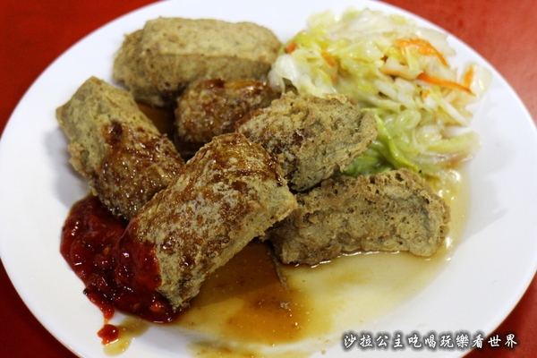 阿灶伯羊肉:羅東夜市超人氣排隊美食『阿灶伯羊肉』像豆花一般口感的臭豆腐