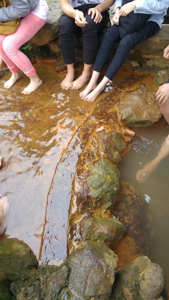 陽明山冷水坑：【台北旅遊】陽明山冷水坑泡腳趣