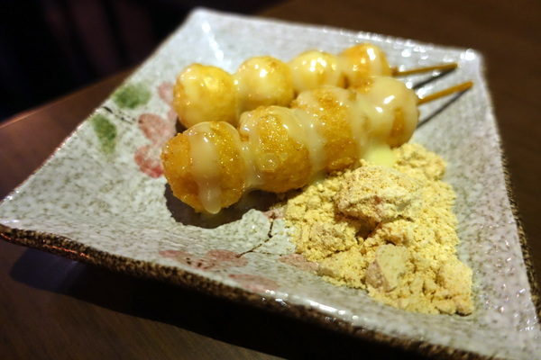 吳留手(麗水分舖):(胖樺食記)台北市推薦必吃美食「吳留手」,永康街麗水街人氣排隊名店/市民大道/可刷卡