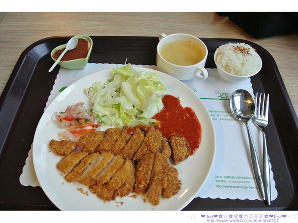 香草菲菲芳香植物博物館:【食記】oO。。宜蘭 香草菲菲 超美超夢幻的花園,在這用餐,簡直是人間仙境啊!。o○。