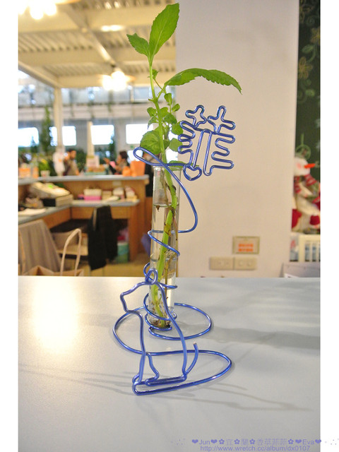 香草菲菲芳香植物博物館:【食記】oO。。宜蘭 香草菲菲 超美超夢幻的花園,在這用餐,簡直是人間仙境啊!。o○。