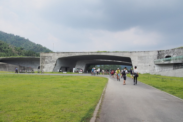 金盆阿嬤的香菇茶葉蛋：【南投・日月潭】阿婆茶葉蛋＆所長茶葉蛋