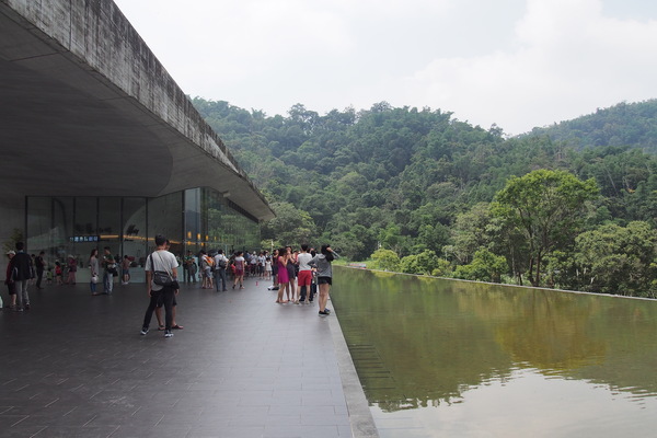 金盆阿嬤的香菇茶葉蛋：【南投・日月潭】阿婆茶葉蛋＆所長茶葉蛋