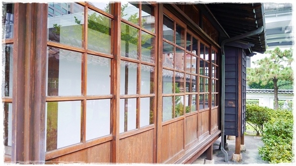 逸仙公園:【台北◍•ᴗ•◍中正】捷運台北車站✯賞梅景點・日式建築景點・逸仙公園賞梅|雪白滿開白梅、嬌滴粉嫩宮粉梅與日式建築相映的風雅景致