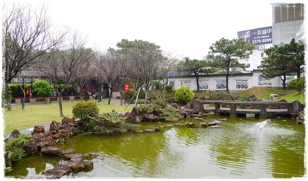 逸仙公園:【台北◍•ᴗ•◍中正】捷運台北車站✯賞梅景點・日式建築景點・逸仙公園賞梅|雪白滿開白梅、嬌滴粉嫩宮粉梅與日式建築相映的風雅景致