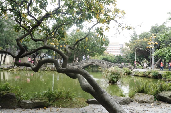 二二八和平紀念公園：[攝影小旅行]台北 城中區古城巡禮~發現!台北街頭也有懷舊異國風