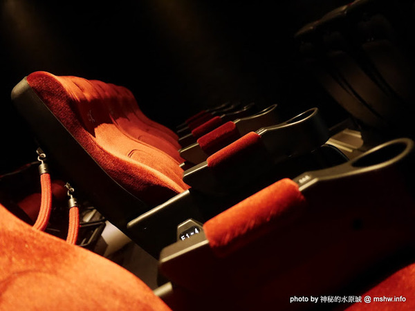 台北信義威秀影城:【景點】台北Vieshow Cinemas Taipei Hsin Yi 4DX 信義威秀影城4DX全感官影廳@信義世貿-捷運MRT台北101 : 影視體驗不打折,信義商圈的早期開拓者