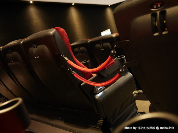 台北信義威秀影城:【景點】台北Vieshow Cinemas Taipei Hsin Yi 4DX 信義威秀影城4DX全感官影廳@信義世貿-捷運MRT台北101 : 影視體驗不打折,信義商圈的早期開拓者