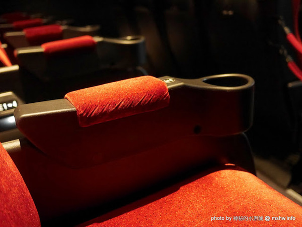 台北信義威秀影城:【景點】台北Vieshow Cinemas Taipei Hsin Yi 4DX 信義威秀影城4DX全感官影廳@信義世貿-捷運MRT台北101 : 影視體驗不打折,信義商圈的早期開拓者