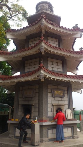 芝山岩:201304102117跟著捷運去踏青之芝山巖惠濟宮