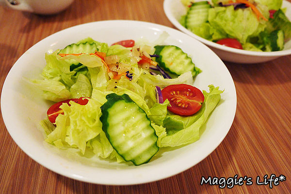 àlohas野草：台北美食。捷運國父紀念館【alohas野草歐式鄉村料理】紐西蘭草飼牛◆威靈頓牛排。漢堡