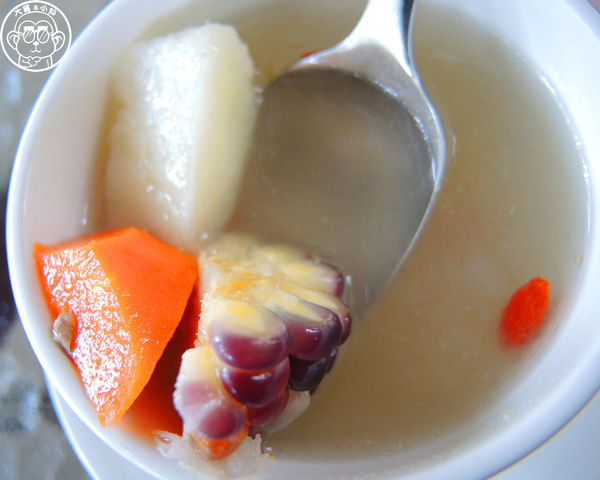 莓圃觀光休閒農園：作伙來企投【台北內湖･莓圃休閒觀光農園】庭園咖啡吃草莓料理