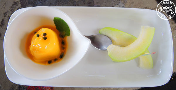 莓圃觀光休閒農園：作伙來企投【台北內湖･莓圃休閒觀光農園】庭園咖啡吃草莓料理