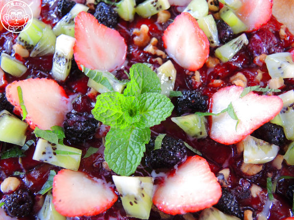 莓圃觀光休閒農園：作伙來企投【台北內湖･莓圃休閒觀光農園】庭園咖啡吃草莓料理