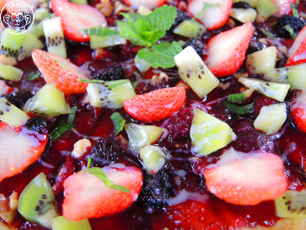 莓圃觀光休閒農園：作伙來企投【台北內湖･莓圃休閒觀光農園】庭園咖啡吃草莓料理