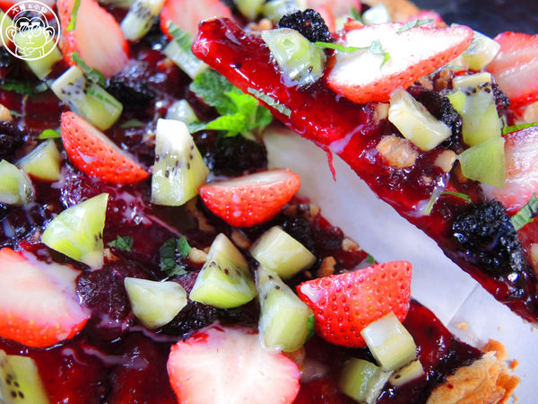 莓圃觀光休閒農園：作伙來企投【台北內湖･莓圃休閒觀光農園】庭園咖啡吃草莓料理