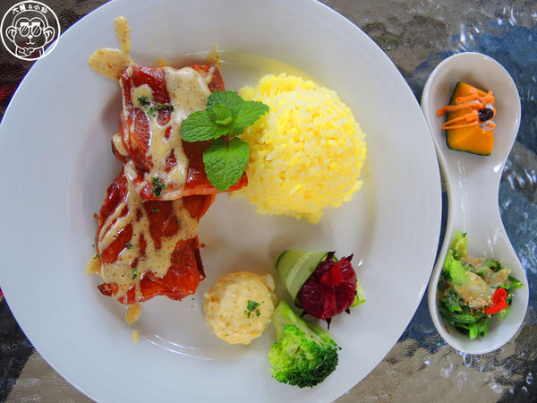 莓圃觀光休閒農園：作伙來企投【台北內湖･莓圃休閒觀光農園】庭園咖啡吃草莓料理