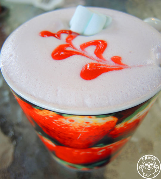 莓圃觀光休閒農園：作伙來企投【台北內湖･莓圃休閒觀光農園】庭園咖啡吃草莓料理