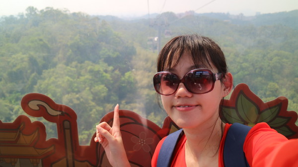 貓纜之眼：【台北旅遊】貓空纜車初體驗，水晶車廂超讚!