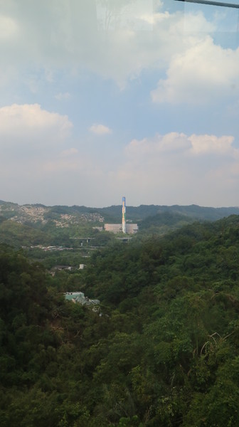 貓纜之眼：【台北旅遊】貓空纜車初體驗，水晶車廂超讚!