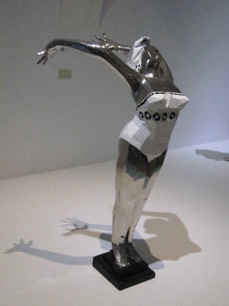 朱銘美術館:朱銘美術館 - 與大自然結合的藝術之旅