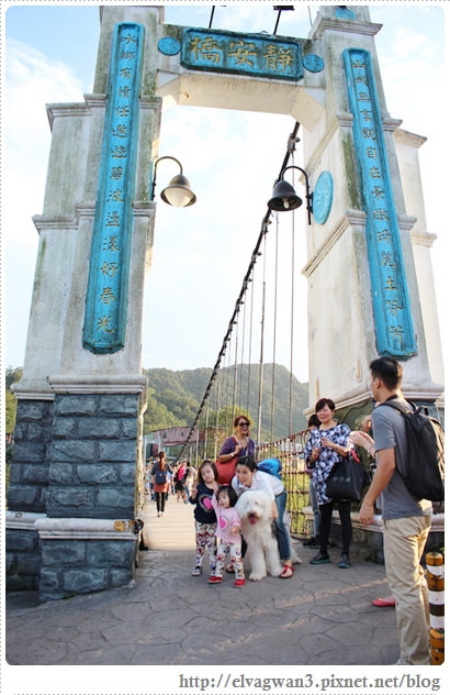 鐵道一日遊-鐵道一日遊-平溪線鐵道之旅-猴硐車站-貓村-貓掌屋-小彩繪村-煤礦博物園區-貓咪鳳梨酥-Hou Tong-黑鼻-平溪天燈節-十分車站-天燈-孔明燈-四色天燈-十分老街-靜安吊橋-十分瀑布-眼鏡洞-榕樹下米粉湯-胡家天燈-元宵節-65-538-1