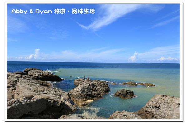 九份老街:【台北景點】九份吃芋圓~美到爆炸的陰陽海.連湯婆婆的湯屋都出現啦!!