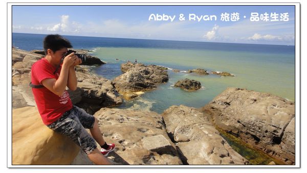 九份老街:【台北景點】九份吃芋圓~美到爆炸的陰陽海.連湯婆婆的湯屋都出現啦!!