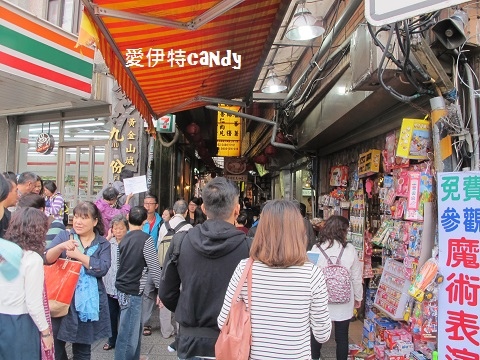 九份老街：『新北_九份老街』懷舊必去景點，神隱少女的場景！一探究竟~