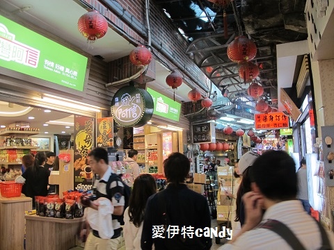 九份老街：『新北_九份老街』懷舊必去景點，神隱少女的場景！一探究竟~