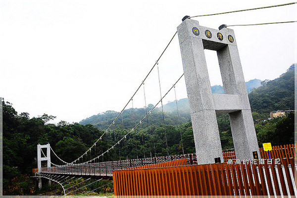 十分風景區:【新北】平溪區。十分風景區