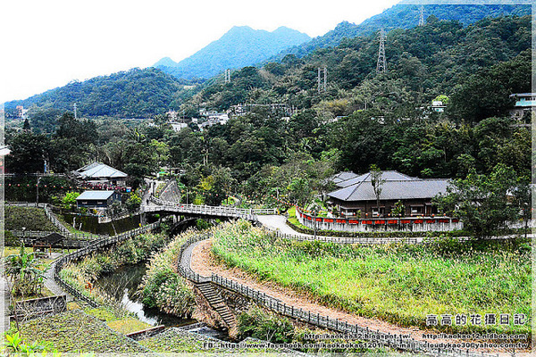 菁桐老街:【新北】平溪區。菁桐老街 溫泉商店 日式宿舍群 太子賓館 白石社區