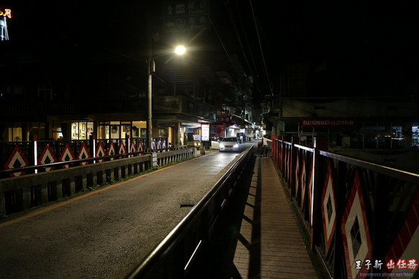 烏來老街：來去烏來住一晚 新北一日遊: 烏來老街 烏來溫泉 烏來吊橋 烏來瀑布 烏來纜車 台九線旅遊 檔車旅行