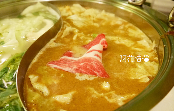 私宅打邊爐(長安店)：【南京復興│港式火鍋】『私宅打邊爐 / 長安店』肉質軟Q來著，手工丸子來店必點