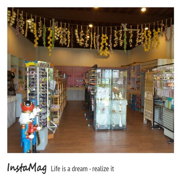 綠光森林：鵝黃色的歐式建築~綠光森林