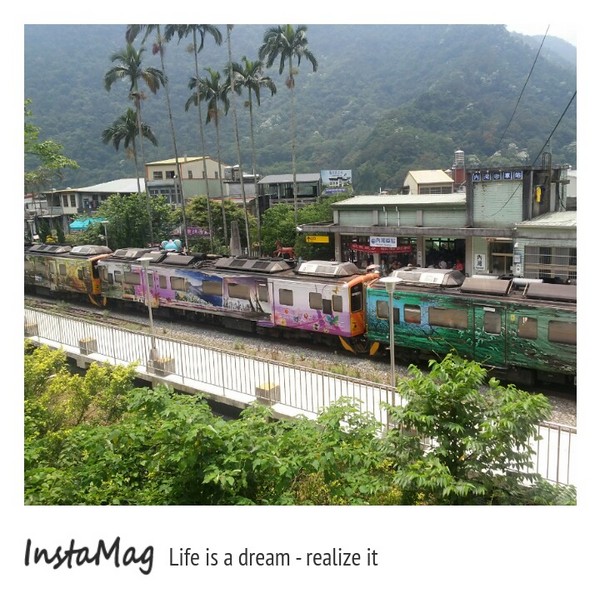 內灣火車站：【新竹景點】可愛的藍色公仔~內灣車站