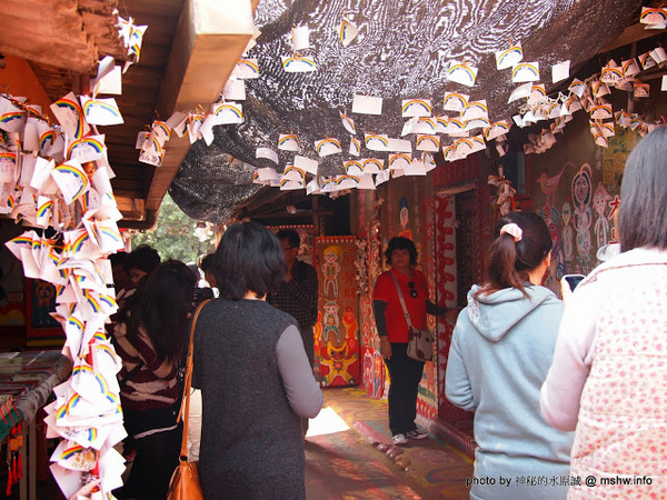台中彩虹眷村：【景點】台中彩虹眷村&彩虹藝術公園@南屯 : 知名彩繪村？沒有想像中的有看頭,有主題的話可能會比較好!