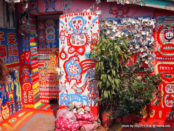 台中彩虹眷村：【景點】台中彩虹眷村&彩虹藝術公園@南屯 : 知名彩繪村？沒有想像中的有看頭,有主題的話可能會比較好!