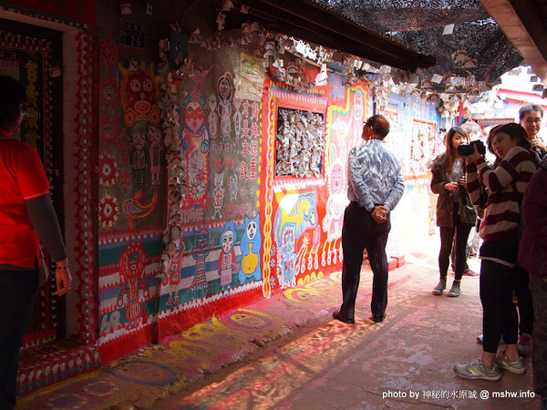 台中彩虹眷村：【景點】台中彩虹眷村&彩虹藝術公園@南屯 : 知名彩繪村？沒有想像中的有看頭,有主題的話可能會比較好!